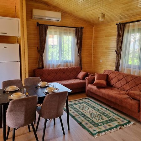 Ugur Pansiyon Bungalows Çıralı Esterno foto