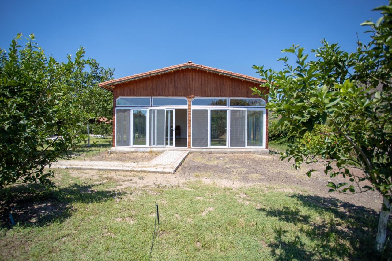 Ugur Pansiyon Bungalows Çıralı Esterno foto
