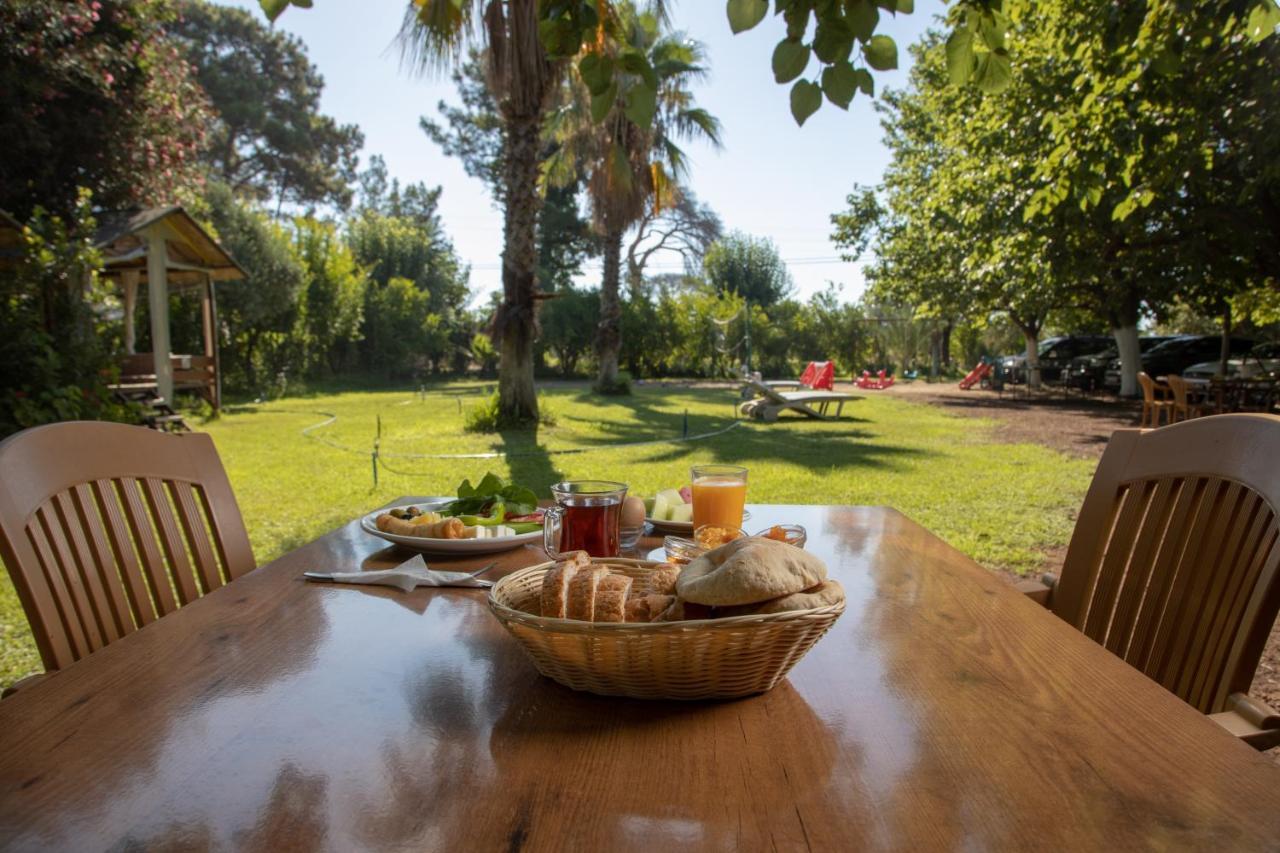 Ugur Pansiyon Bungalows Çıralı Esterno foto