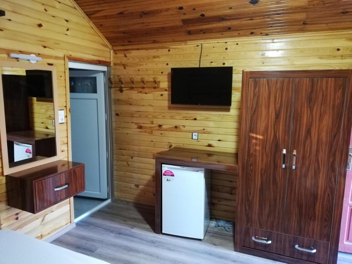 Ugur Pansiyon Bungalows Çıralı Esterno foto