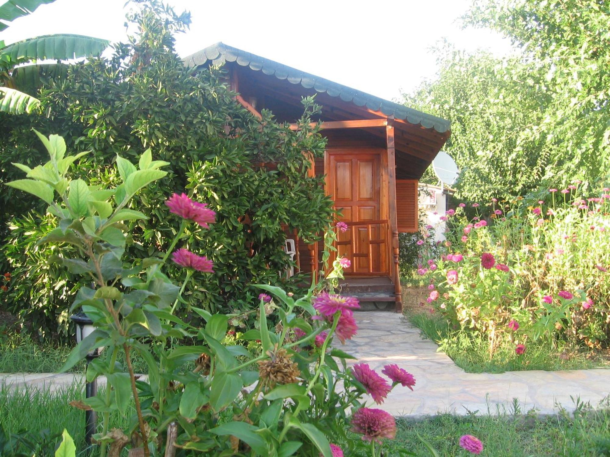 Ugur Pansiyon Bungalows Çıralı Esterno foto