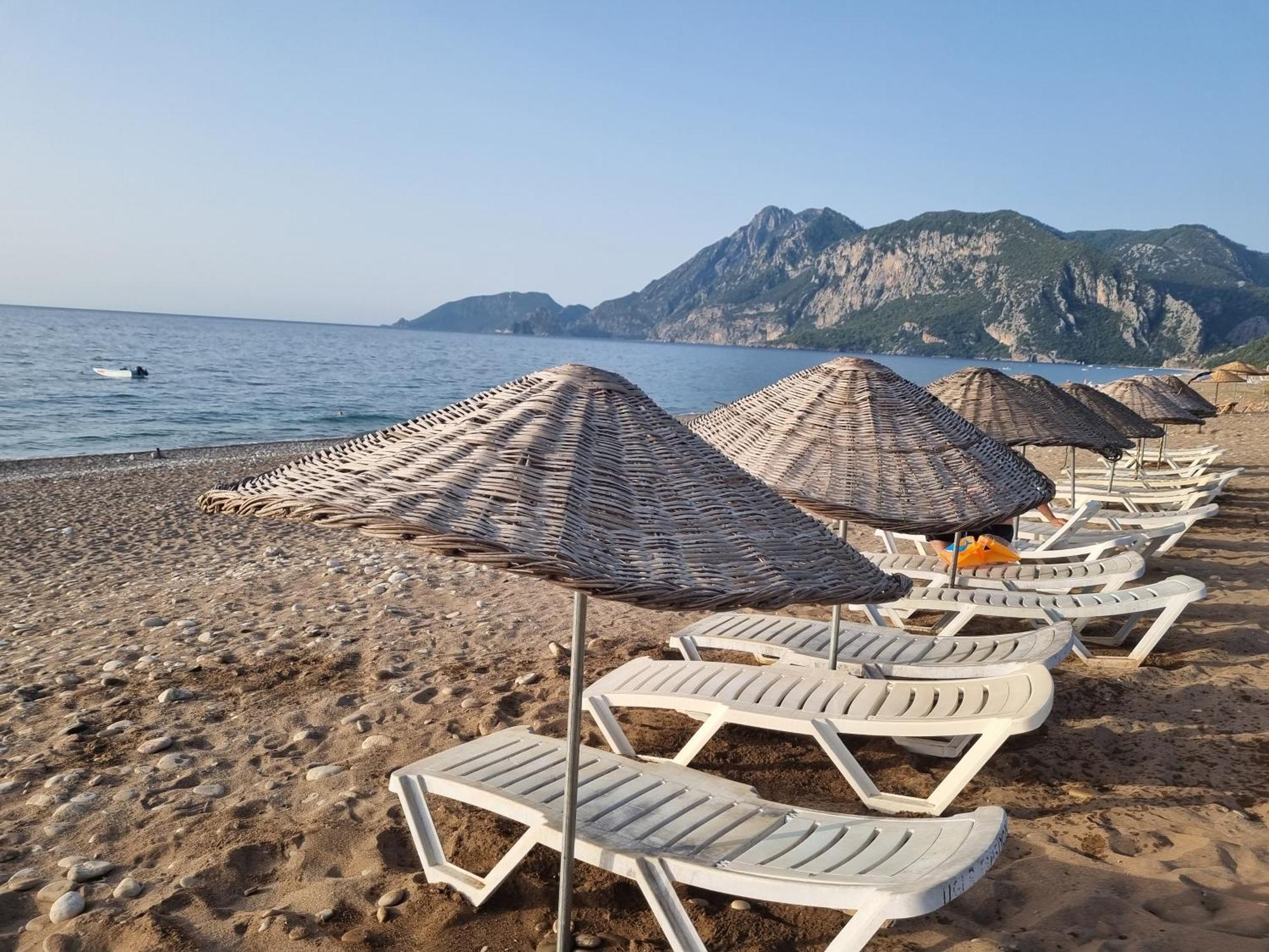 Ugur Pansiyon Bungalows Çıralı Esterno foto
