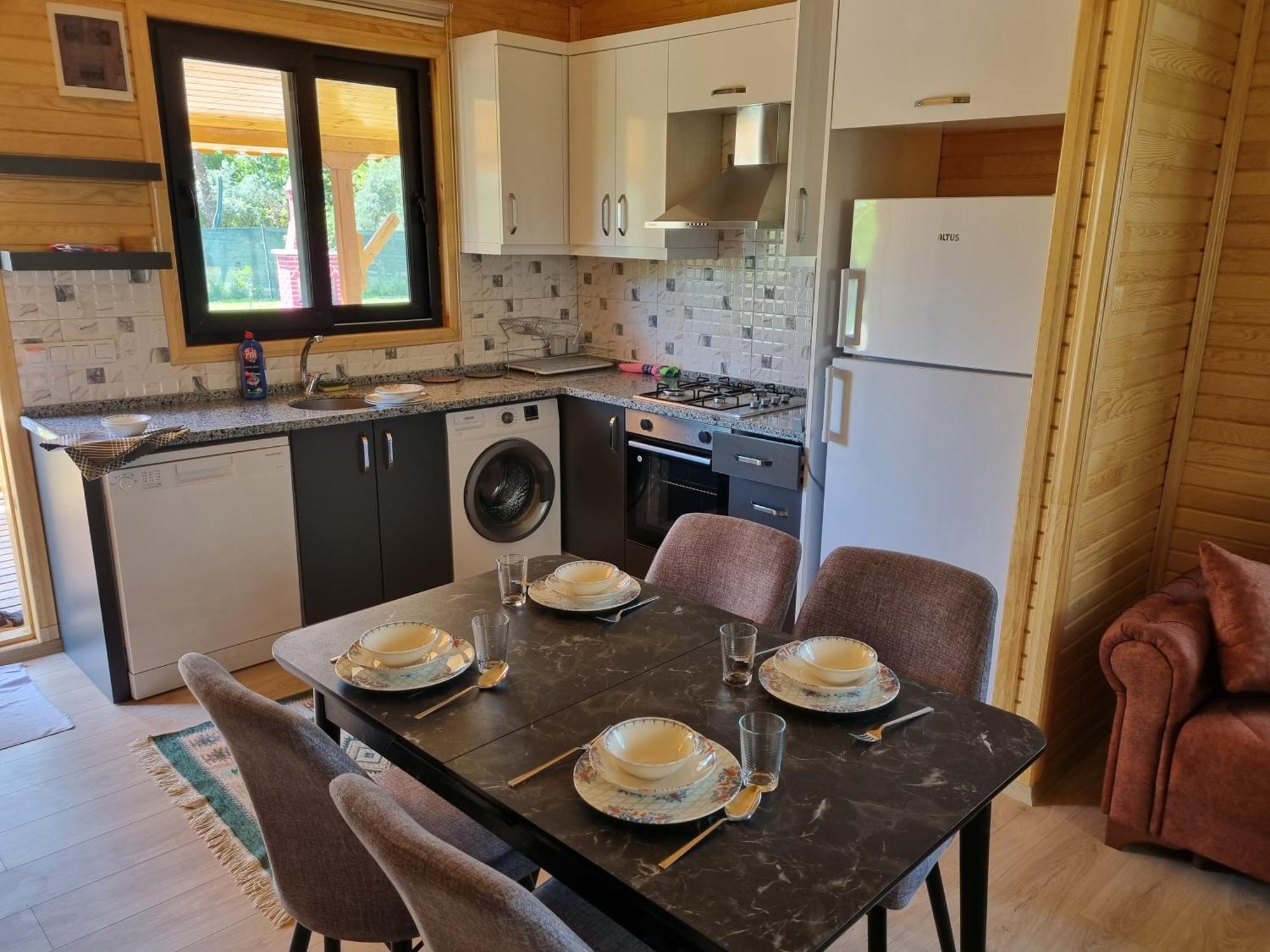 Ugur Pansiyon Bungalows Çıralı Esterno foto