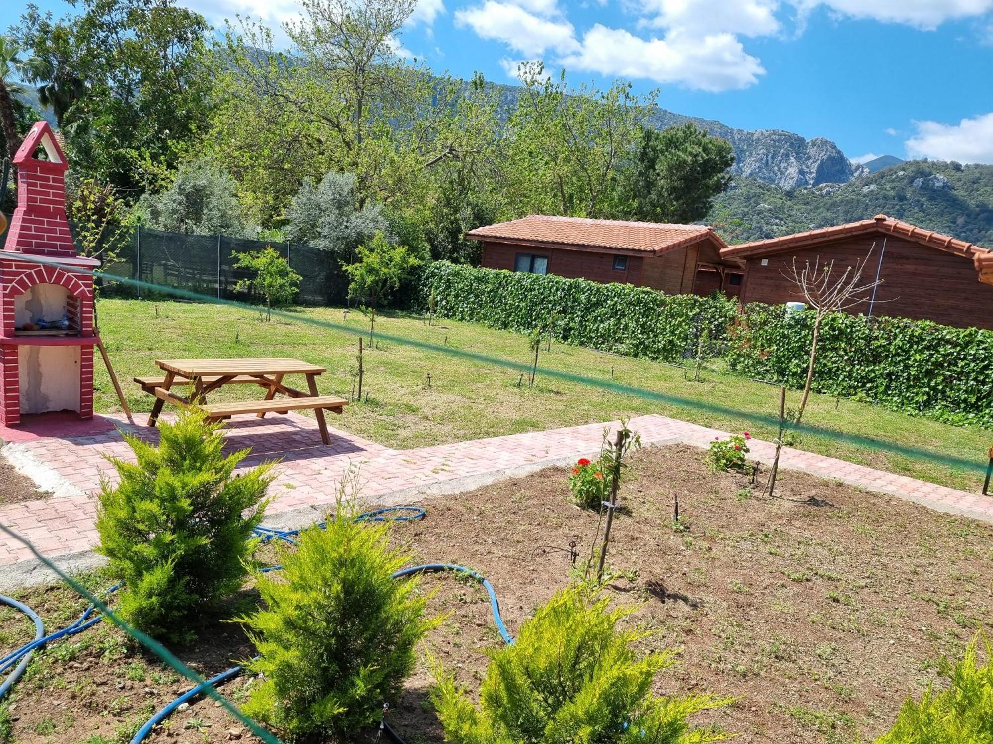 Ugur Pansiyon Bungalows Çıralı Esterno foto